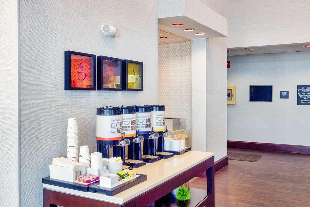 Hampton Inn Haverhill Restaurant photo